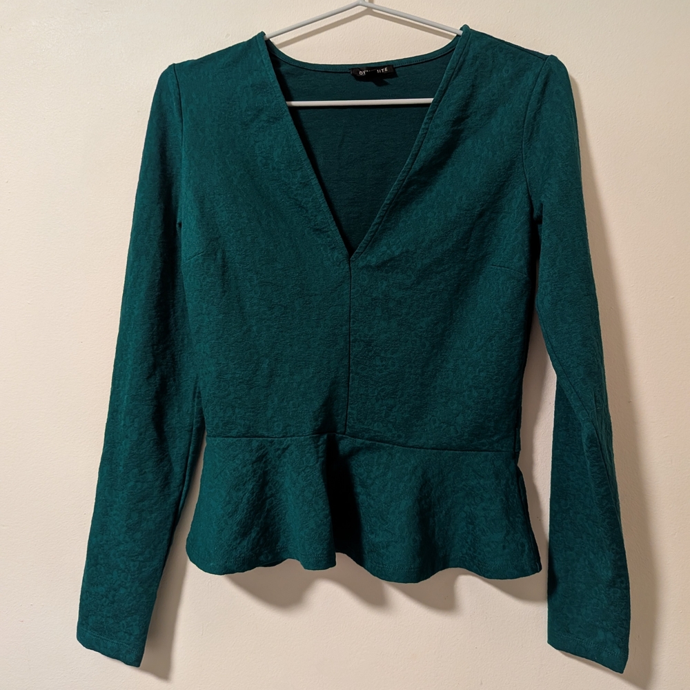 Dynamite Green Leopard jacquard Peplum Top In Size Small EUC